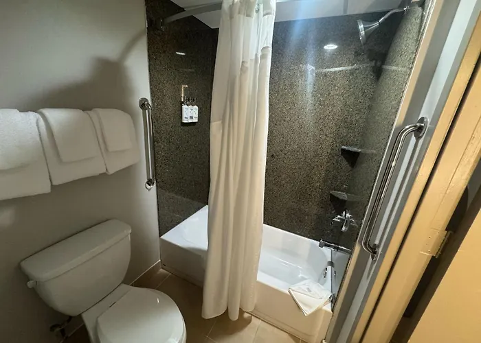 Queen Suite